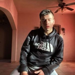 Meet your Posher, Gerardo